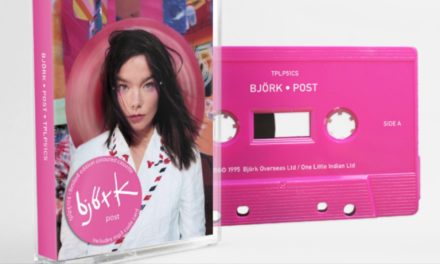 Björk lanzará cassettes con su discografía ¡y son de colores!