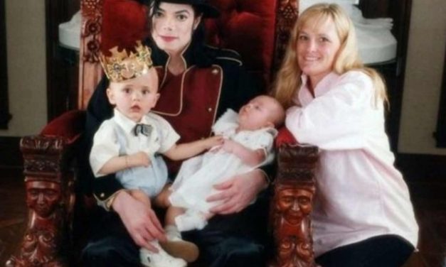 Debbie Rowe asegura que sus hijos no son de Michael Jackson