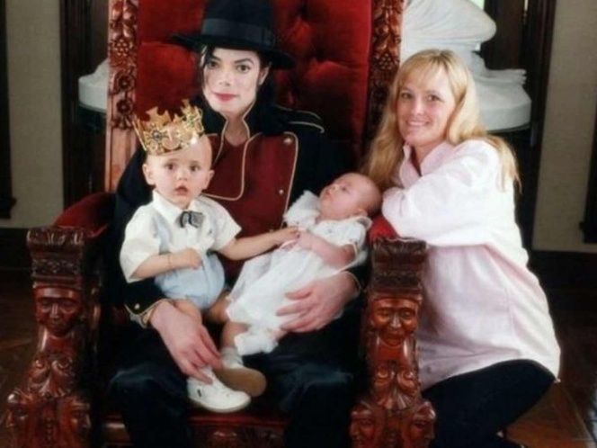 Debbie Rowe asegura que sus hijos no son de Michael Jackson
