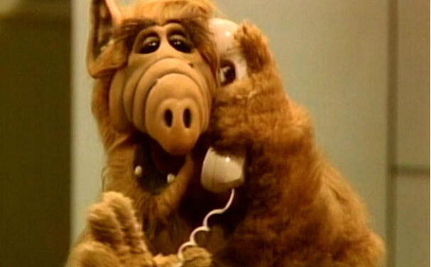 Hoy hace 32 años finalizaba una de las mejores series de los 80’; «Alf»