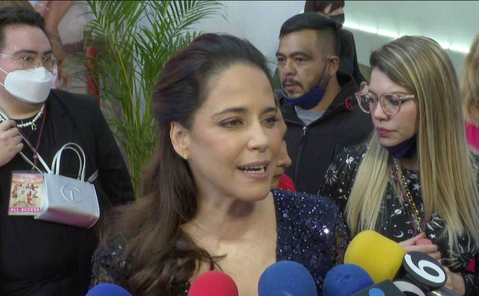 Ana Claudia Talancón aseguró estar emocionada más no en estado de ebriedad durante la premier de» Soy tu fan».