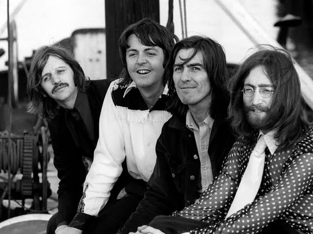 Lanzan «Now and Then», la última canción de The Beatles