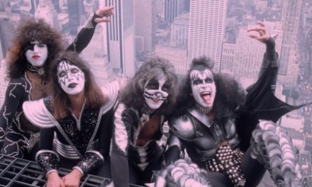 Kiss vende su catálogo musical y anticipa película